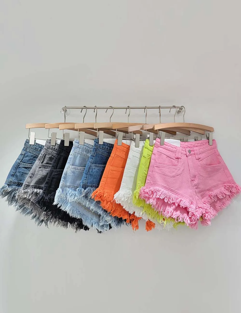 Pocket Frayed Denim Shorts