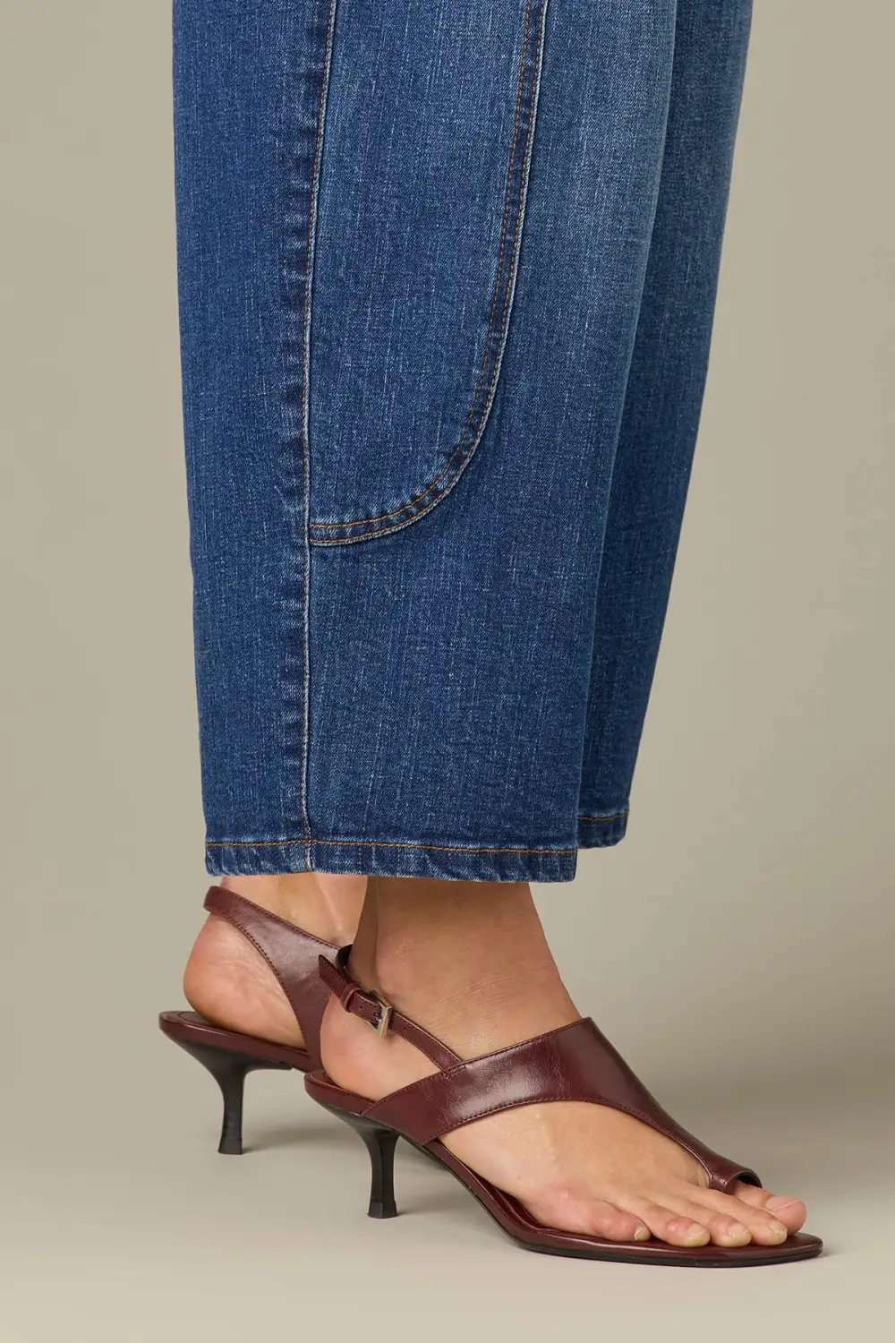 High Rise Petite Barely Barrel Jeans V-yoke Front