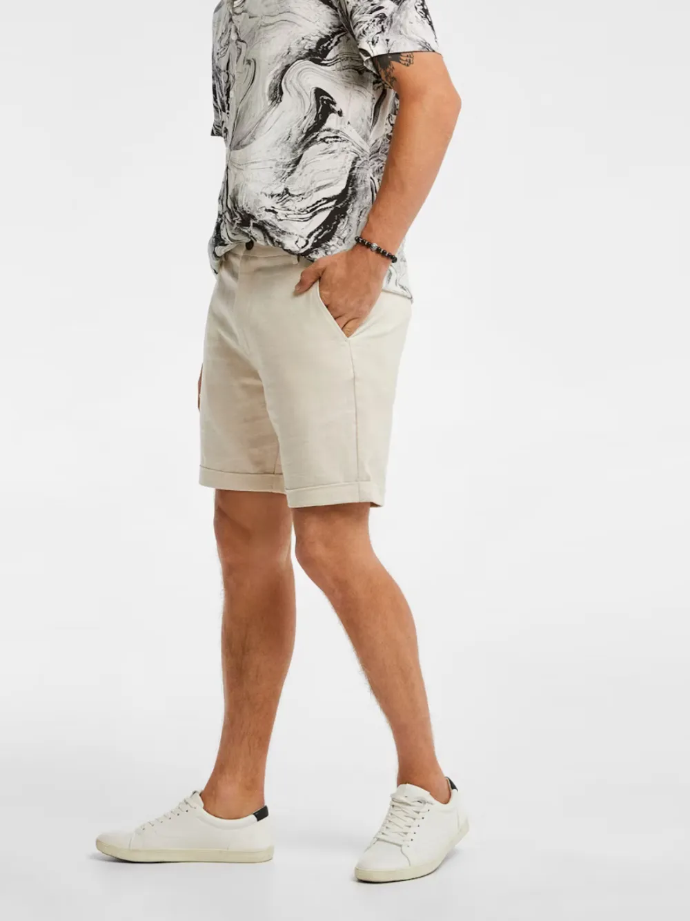 Natural Casual Style Short