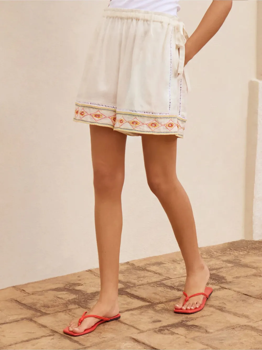 White Embroidered Loose-Fitting Casual Shorts