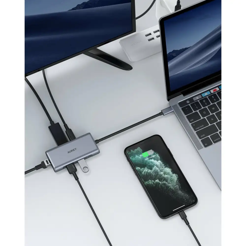 AUKEY  CB-C75 USB C Hub Adapter