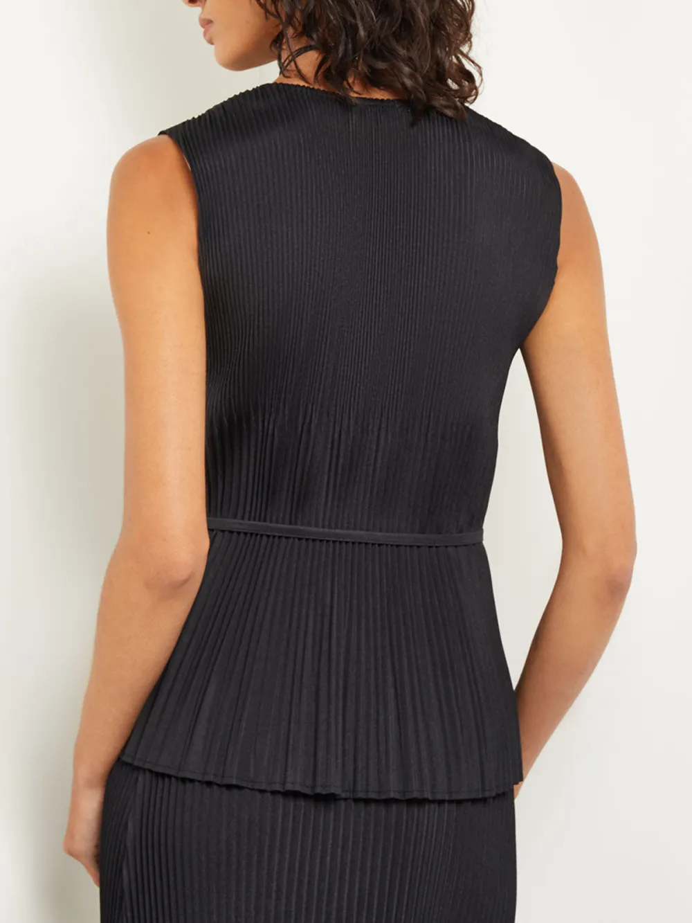 Waist Pleated V-Neck Vest