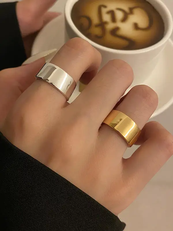 Classic Modern Ring