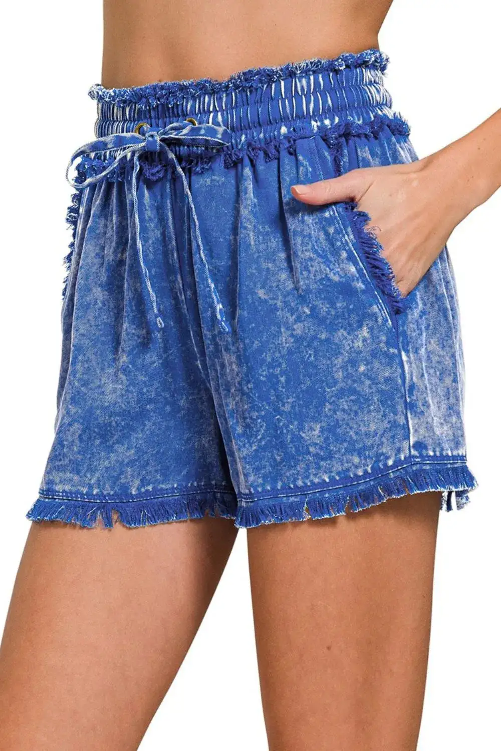 Easygoing Frayed Hem Washed Shorts