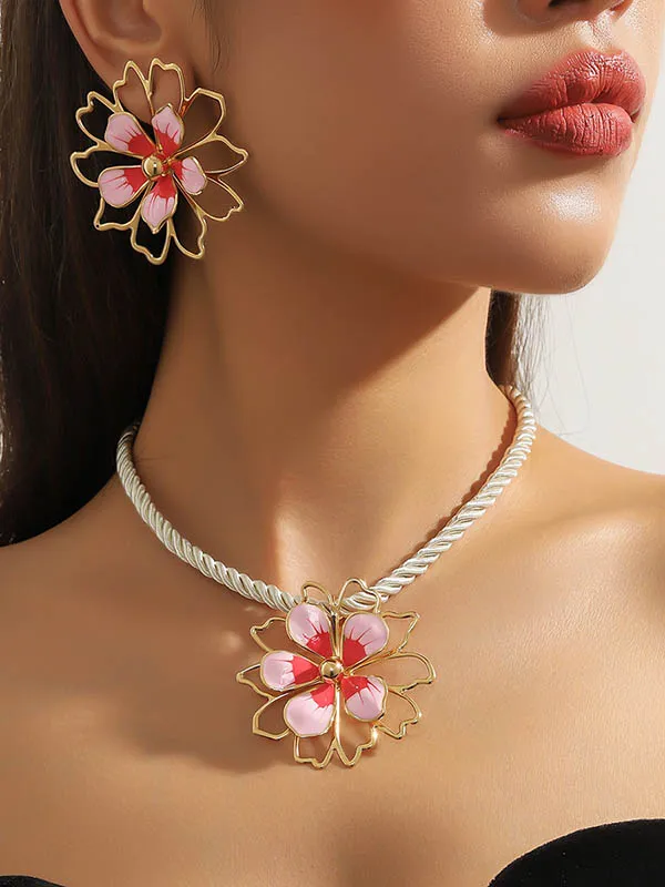 Floral Cutout Leopard Necklace Earring Set