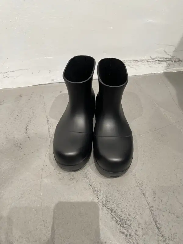 Soft Everyday Black Boots