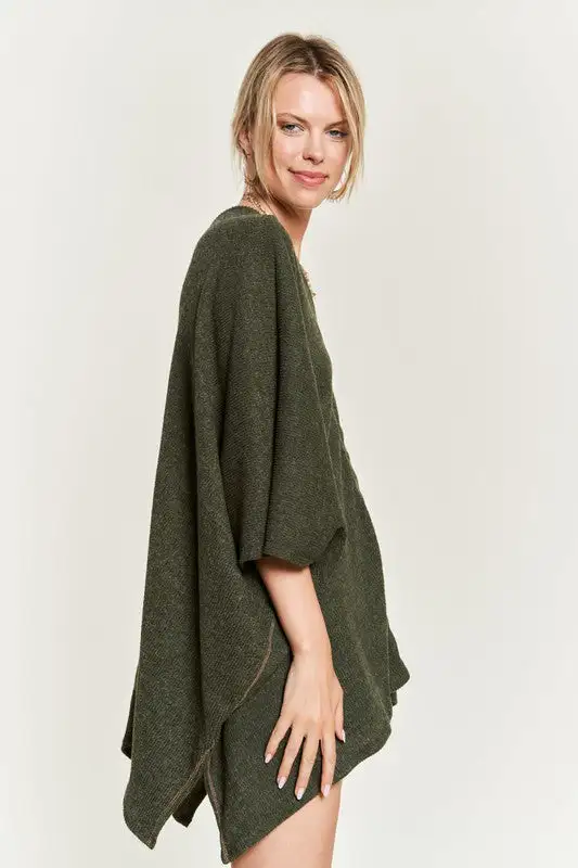 Vivienne V-Neck Poncho Top | URBAN ECHO SHOP