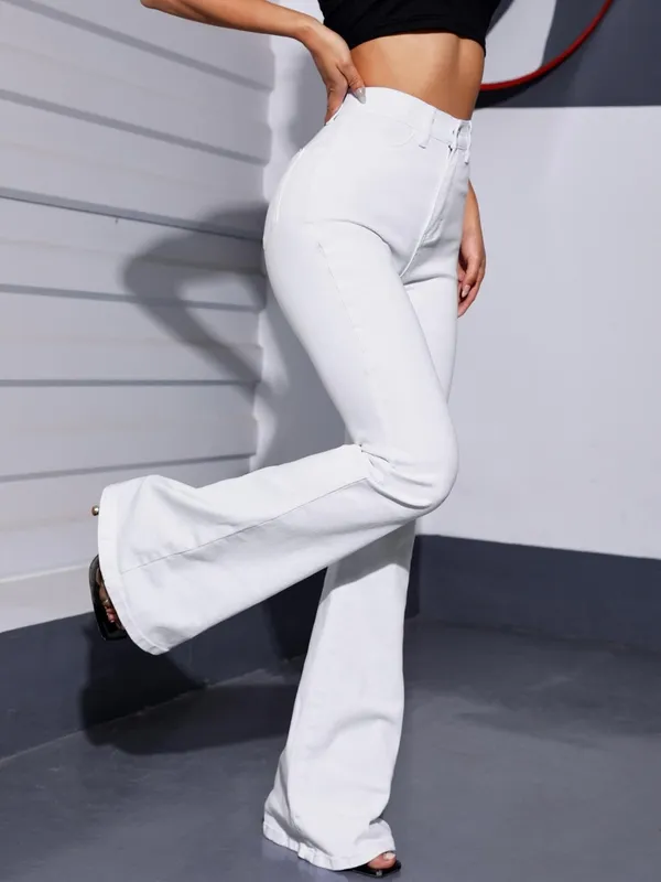 Women's Relaxed Fit Jeans