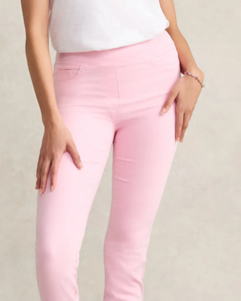 Pink Skinny Pants For Sweet Casual Style