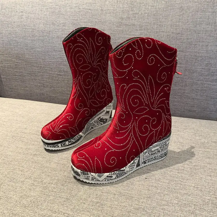 Refined Round Toe Platform Wedge Boots