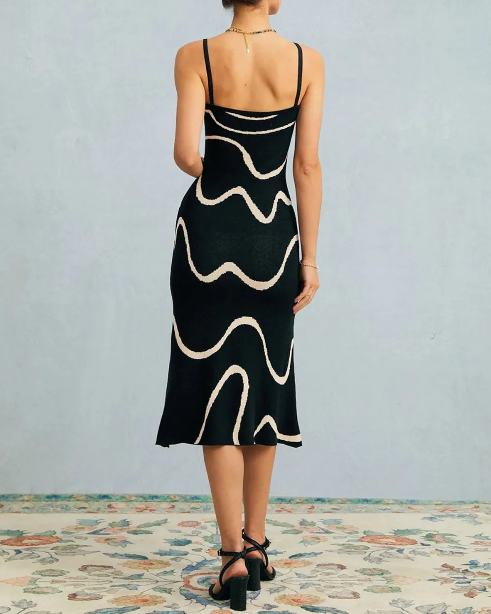 Slim Fit Black And White Dress