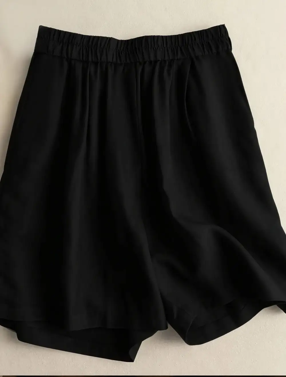 Elastic Waist Flowy Shorts