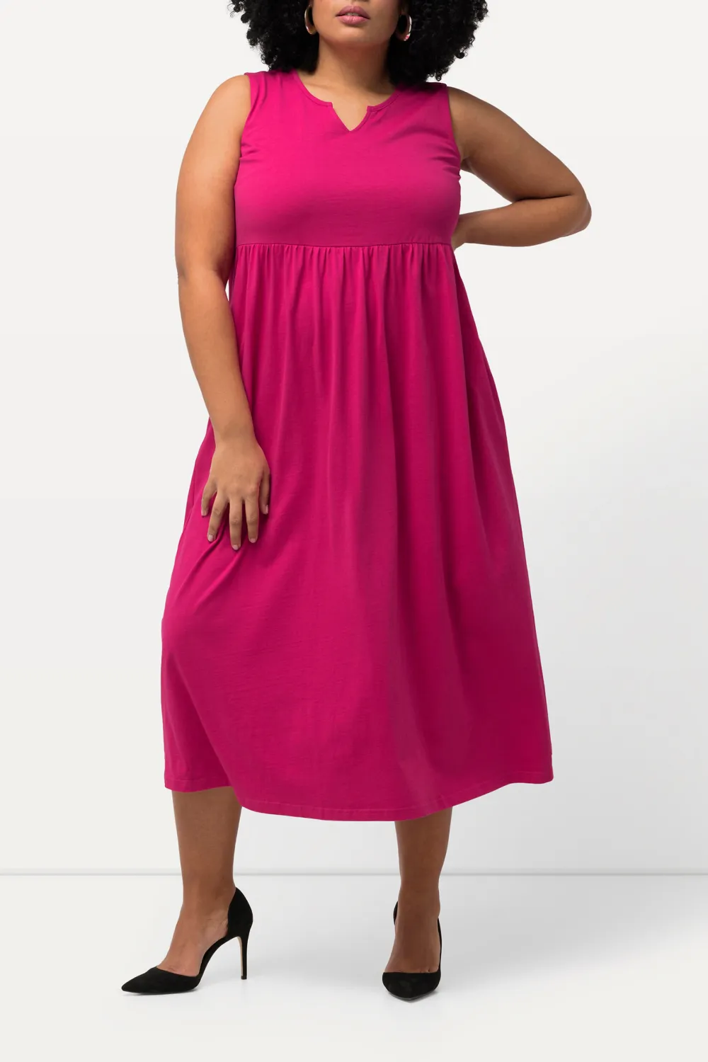 Solid Color Notch Round Neck Dress