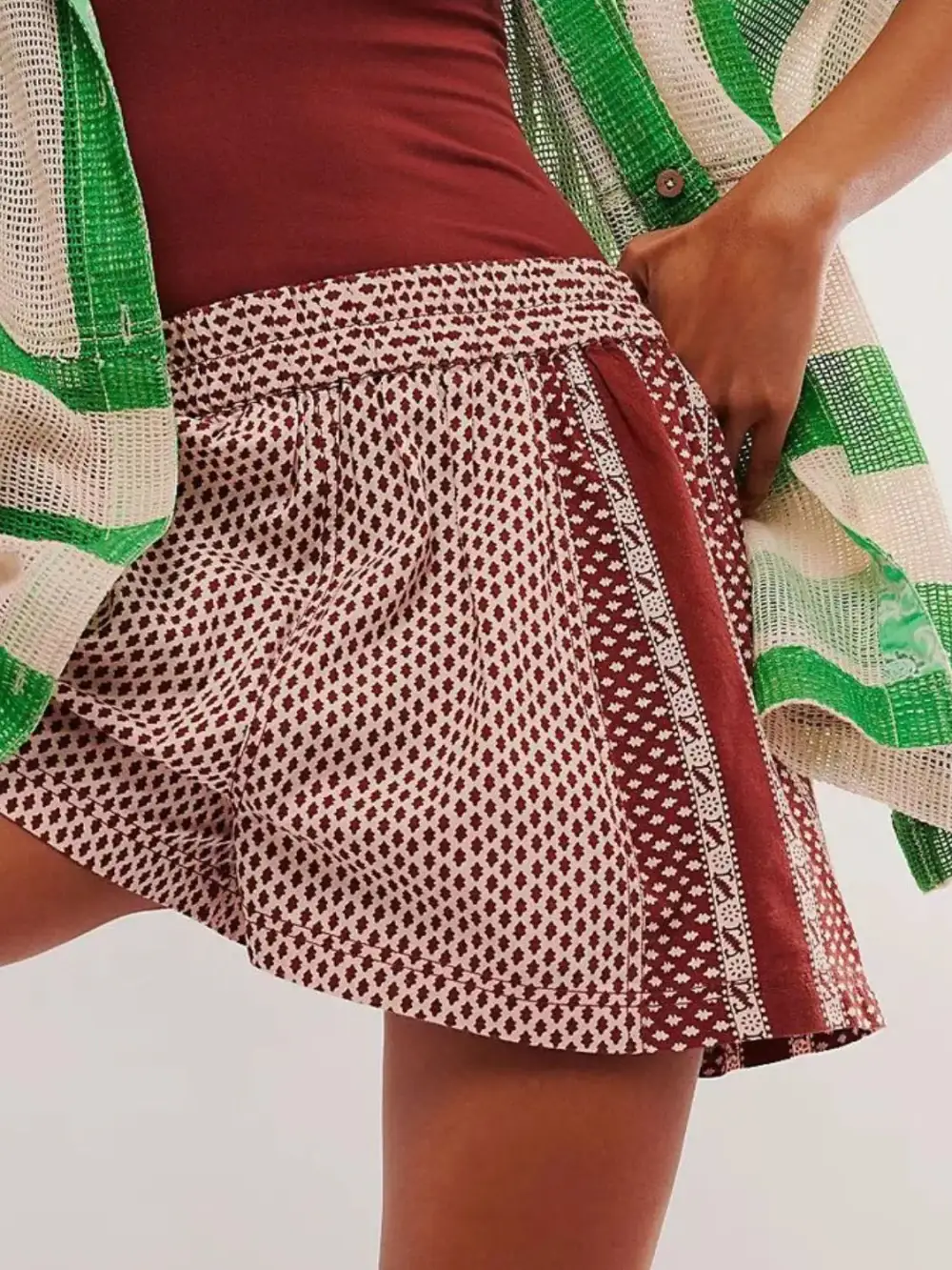 Easygoing Elastic Waist Shorts