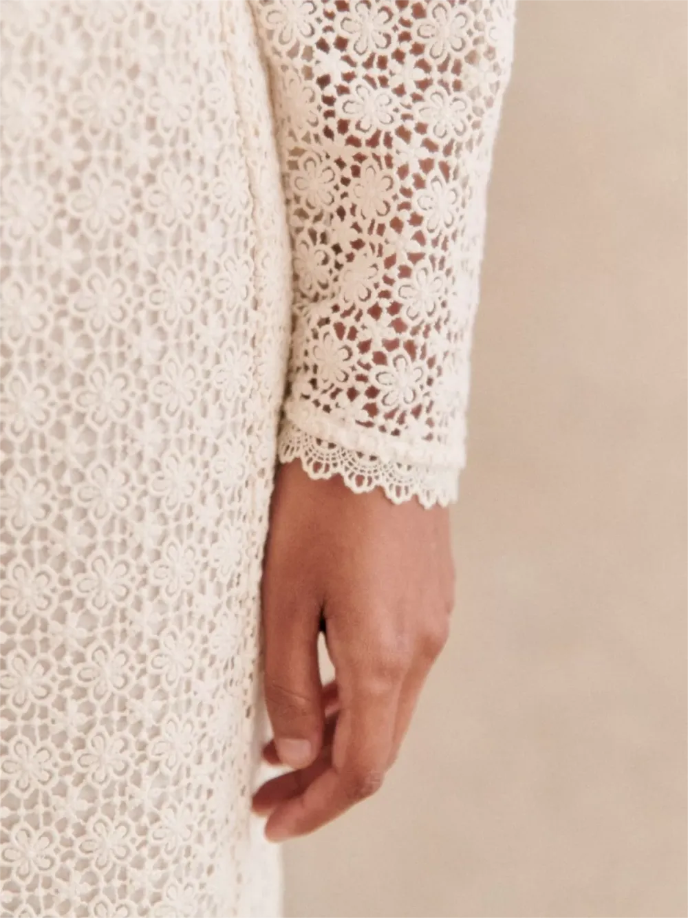 Sequin Midi-Length Straight Skirt