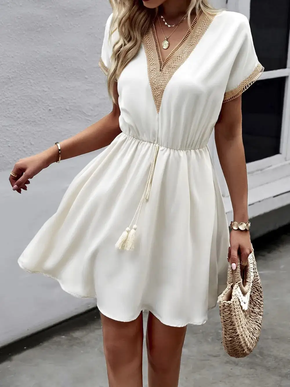 Contrast Trim V Neck Short Sleeve Mini Dress