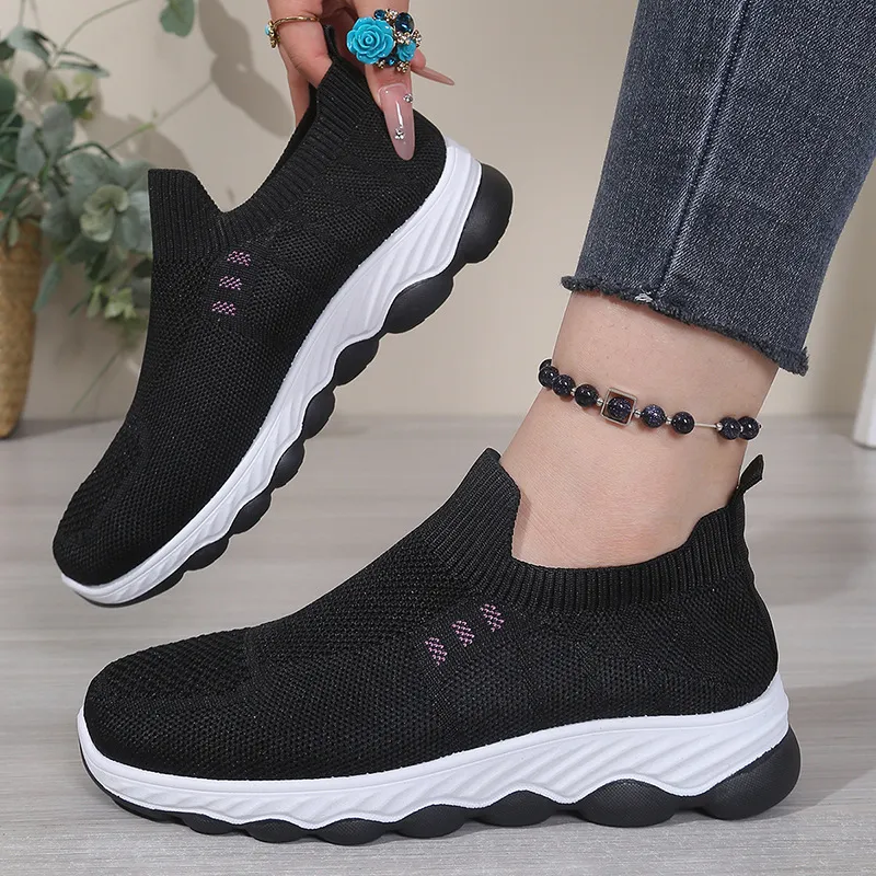 Flyknit Breathable Mesh Soft Sole Walking Shoes