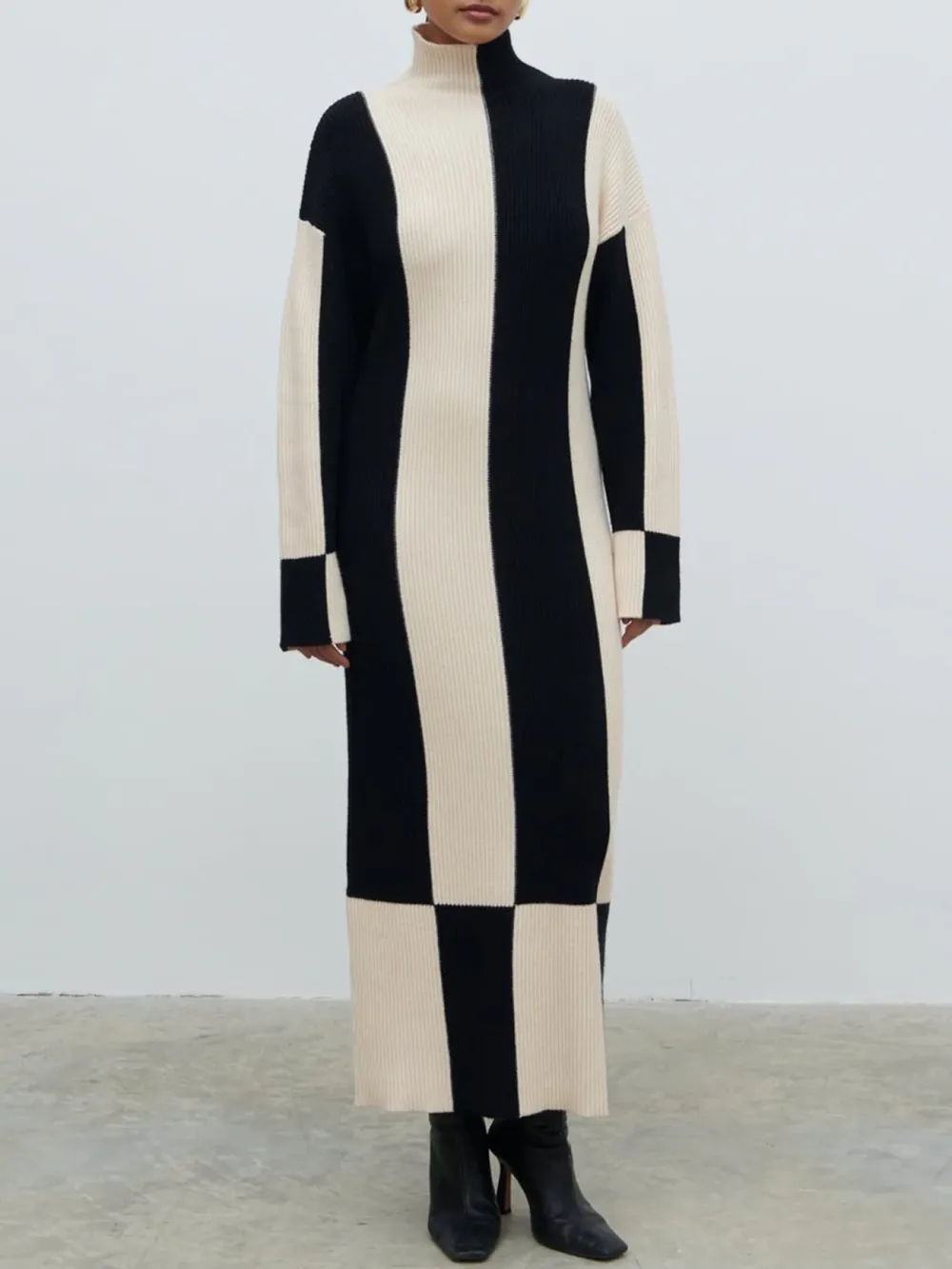 High Funnel Neck Knit Dress