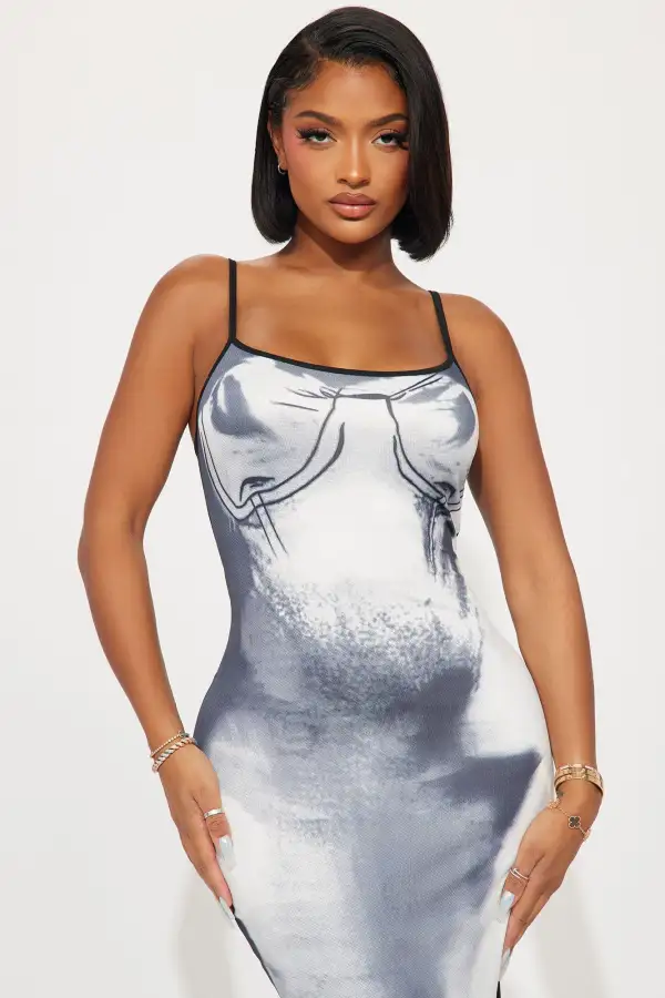The Body Maxi Dress - Black/White