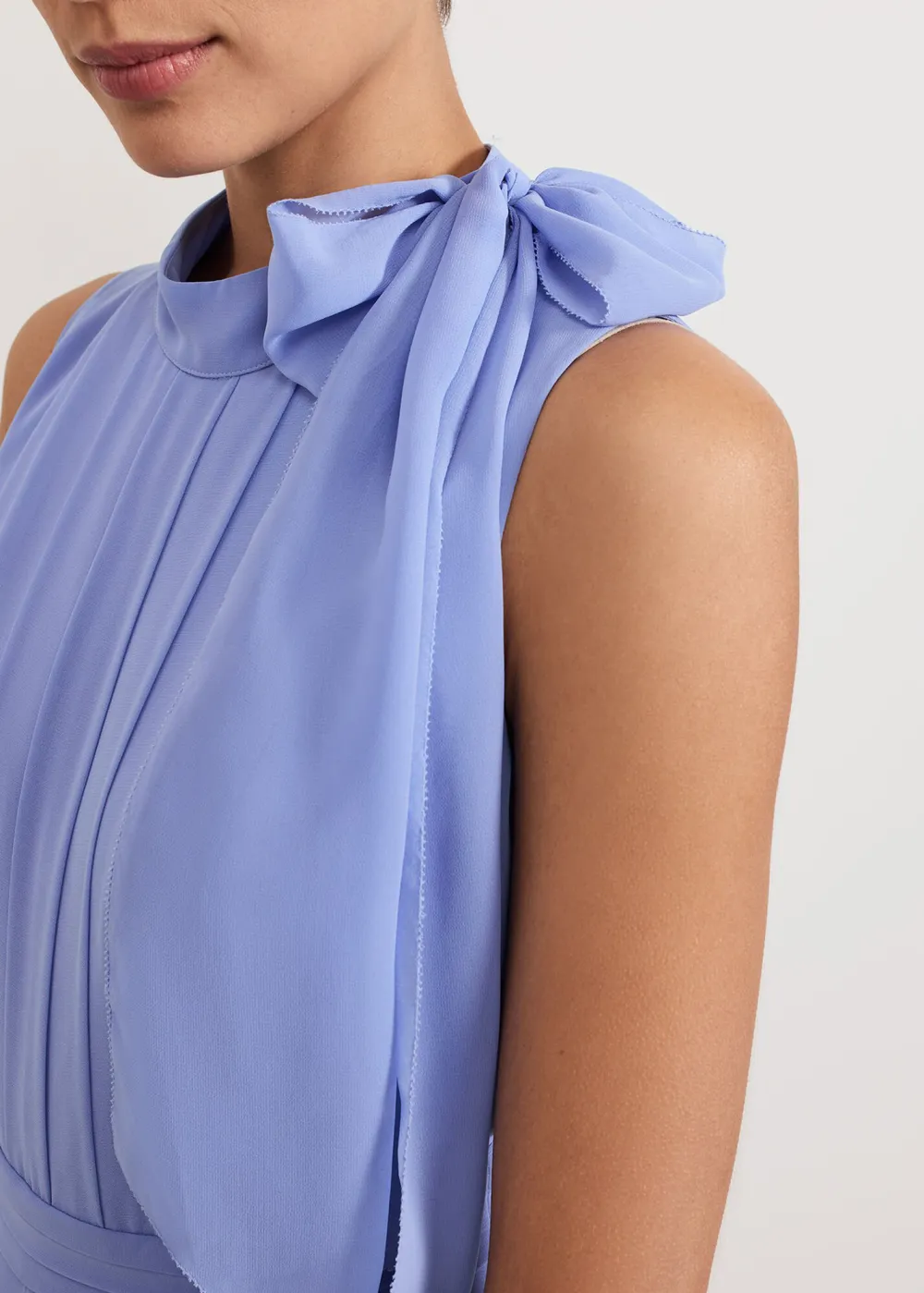 Elegant And Flowing Sleeveless Loose-Fitting Jumpsuit