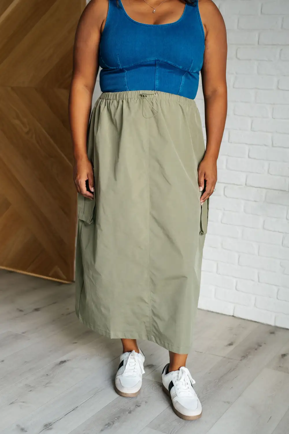 Lace Explain Midi Skirt