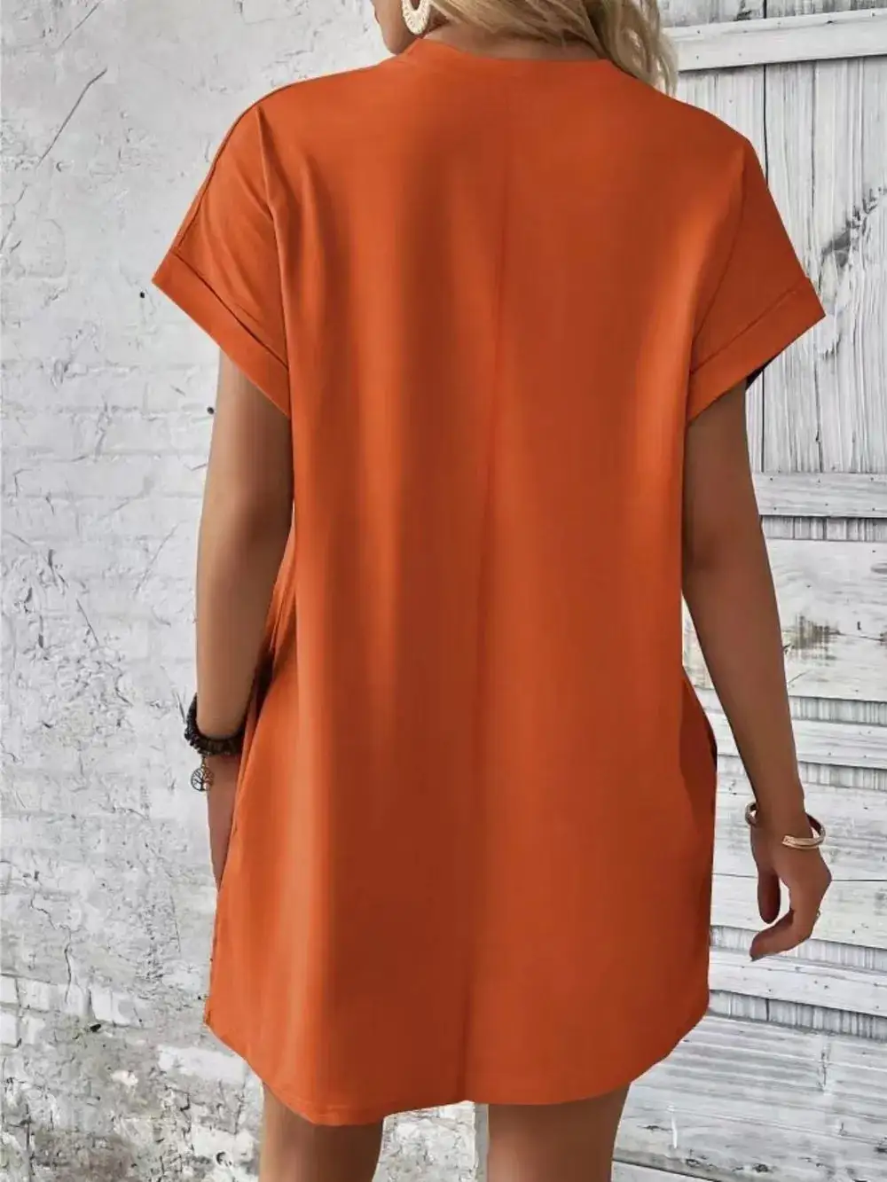 Relaxed Pocket Detail Round Neck Dress