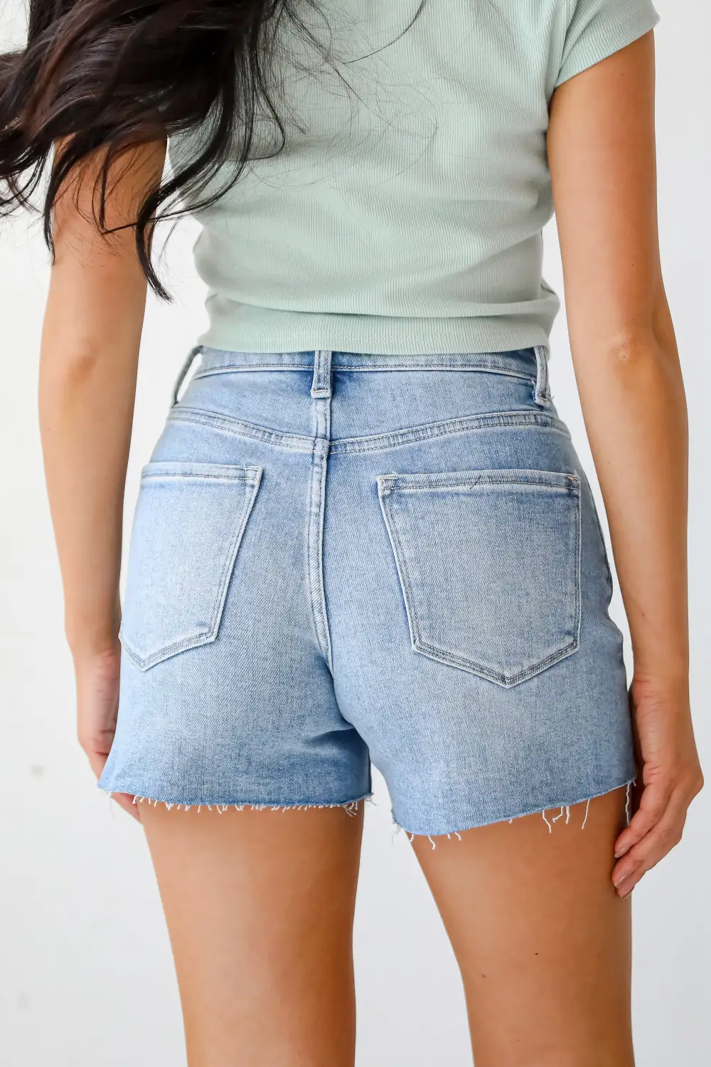 Pocket Detail High Rise Pocketed Shorts