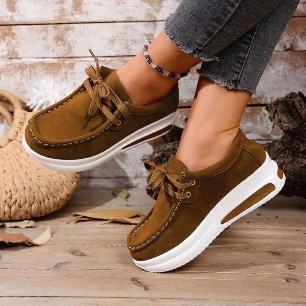 Versatile Round Toe Platform Sneakers