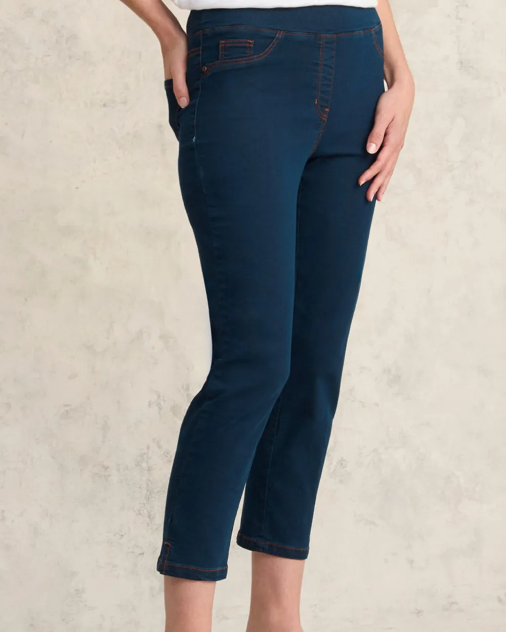 Navy Blue Cropped Pants For Elegant Daily Style