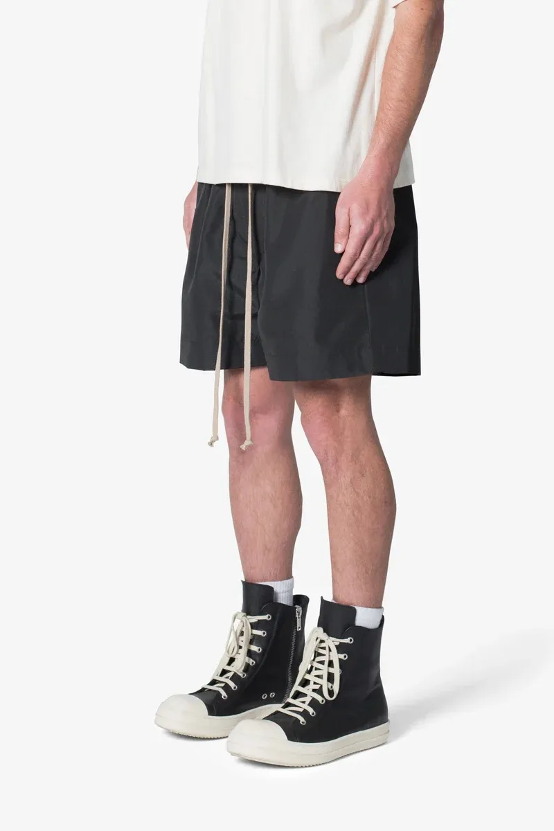 BLACK ELASTIC - WAIST CASUAL SHORTS