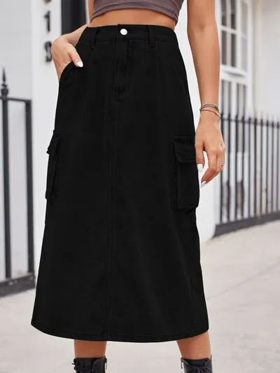 Slit Buttoned Skirt with Pockets