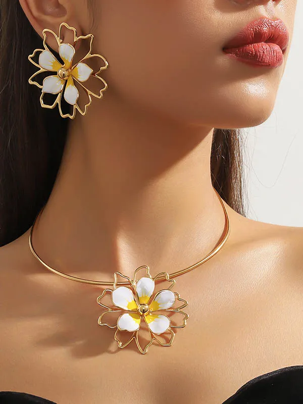 Floral Cutout Leopard Necklace Earring Set