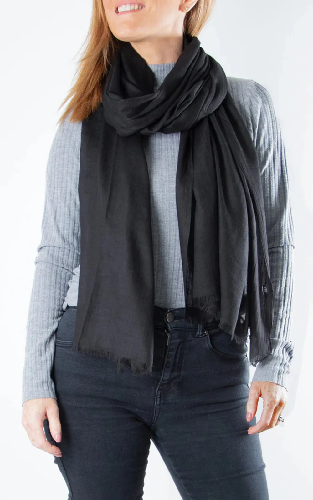 Elegant And Exquisite Solid Color Women's Scarf