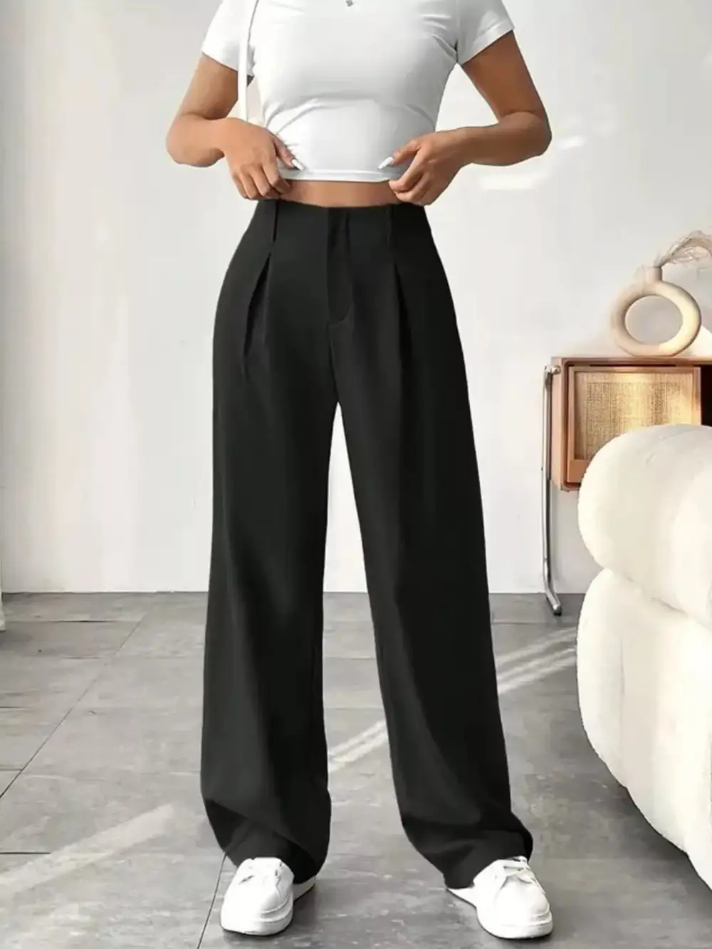 Everyday Wide Leg Pleated Pants