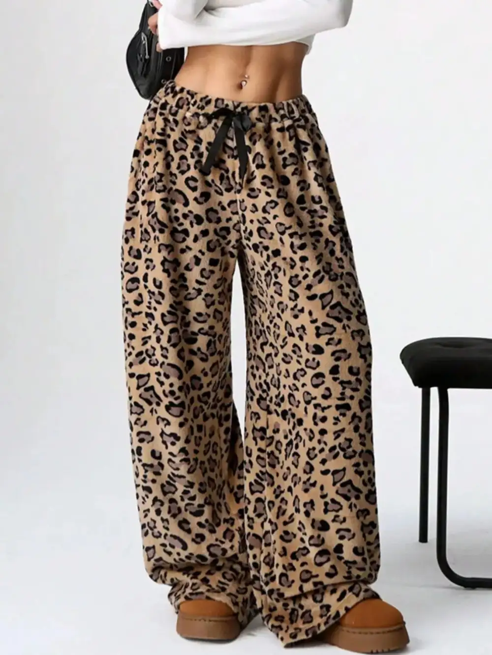 Relaxed Drawstring Wide Leg Pants