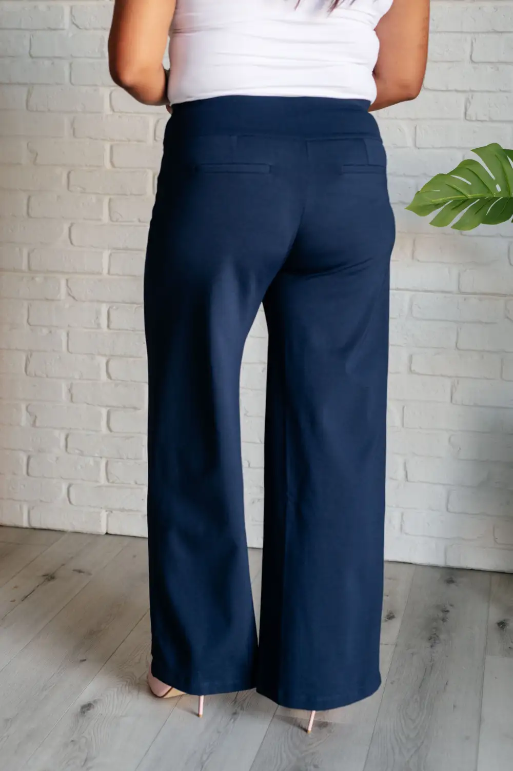 Magic Wide Leg Pants In Navy