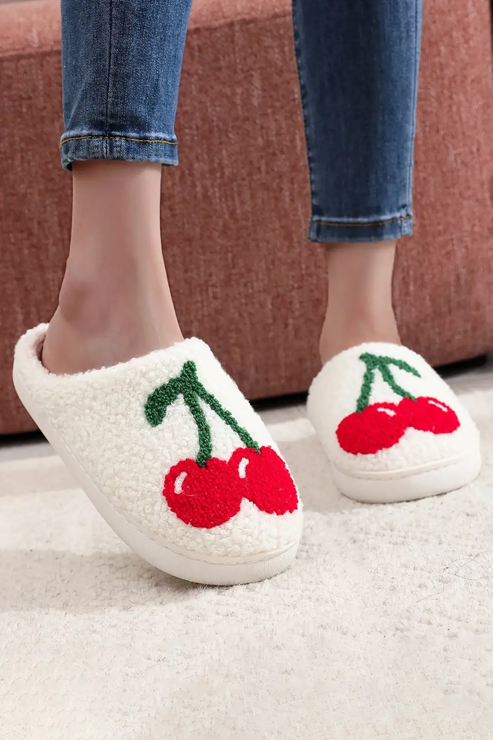 Cute Fruit Cherry Pattern Winter Plush Slide Slippers