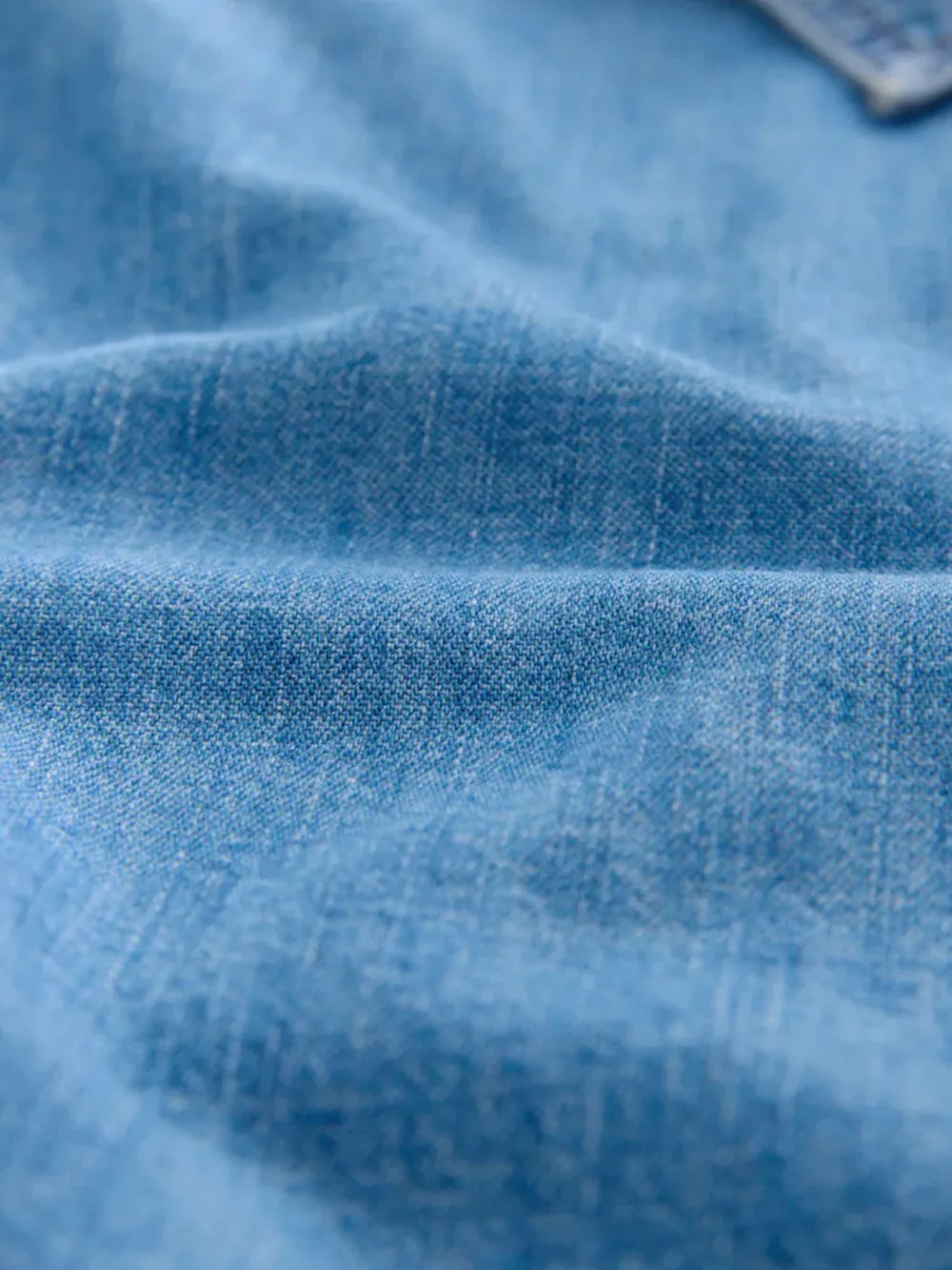 Mid-Blue Waist-Shaping Denim Shirt