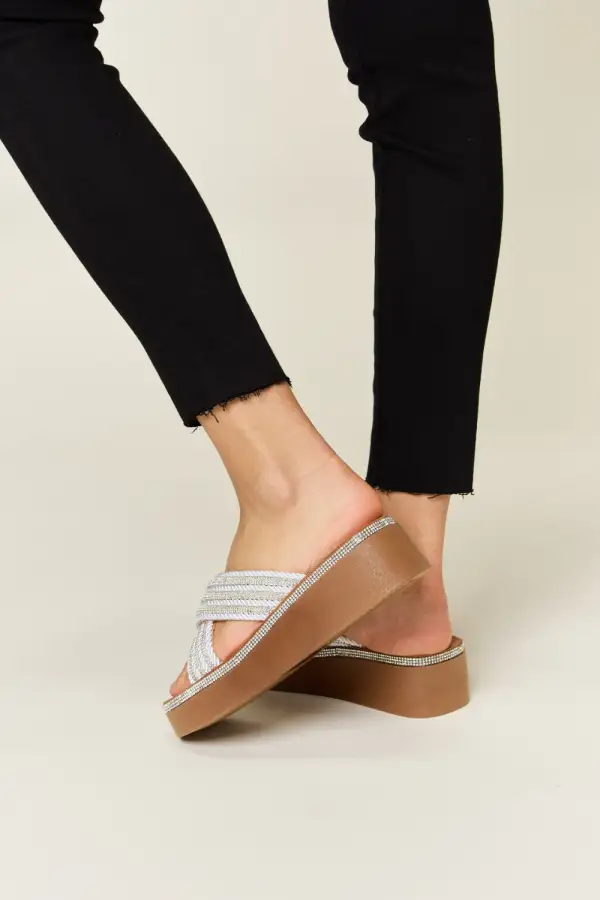 Easygoing Platform Wedge Sandals