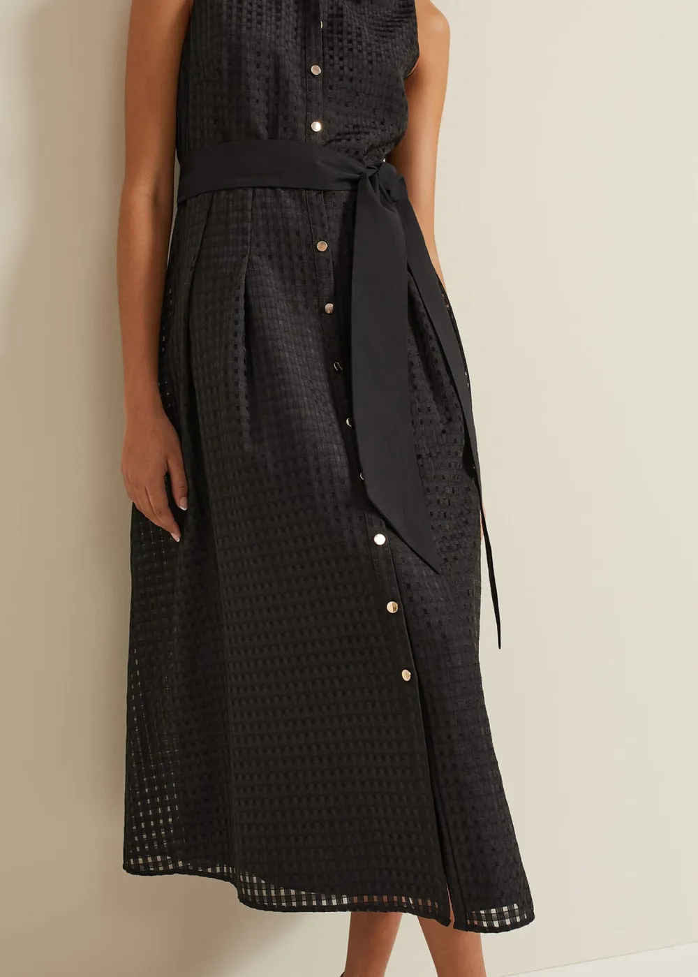 Solid Color Versatile Modern Textured Dress