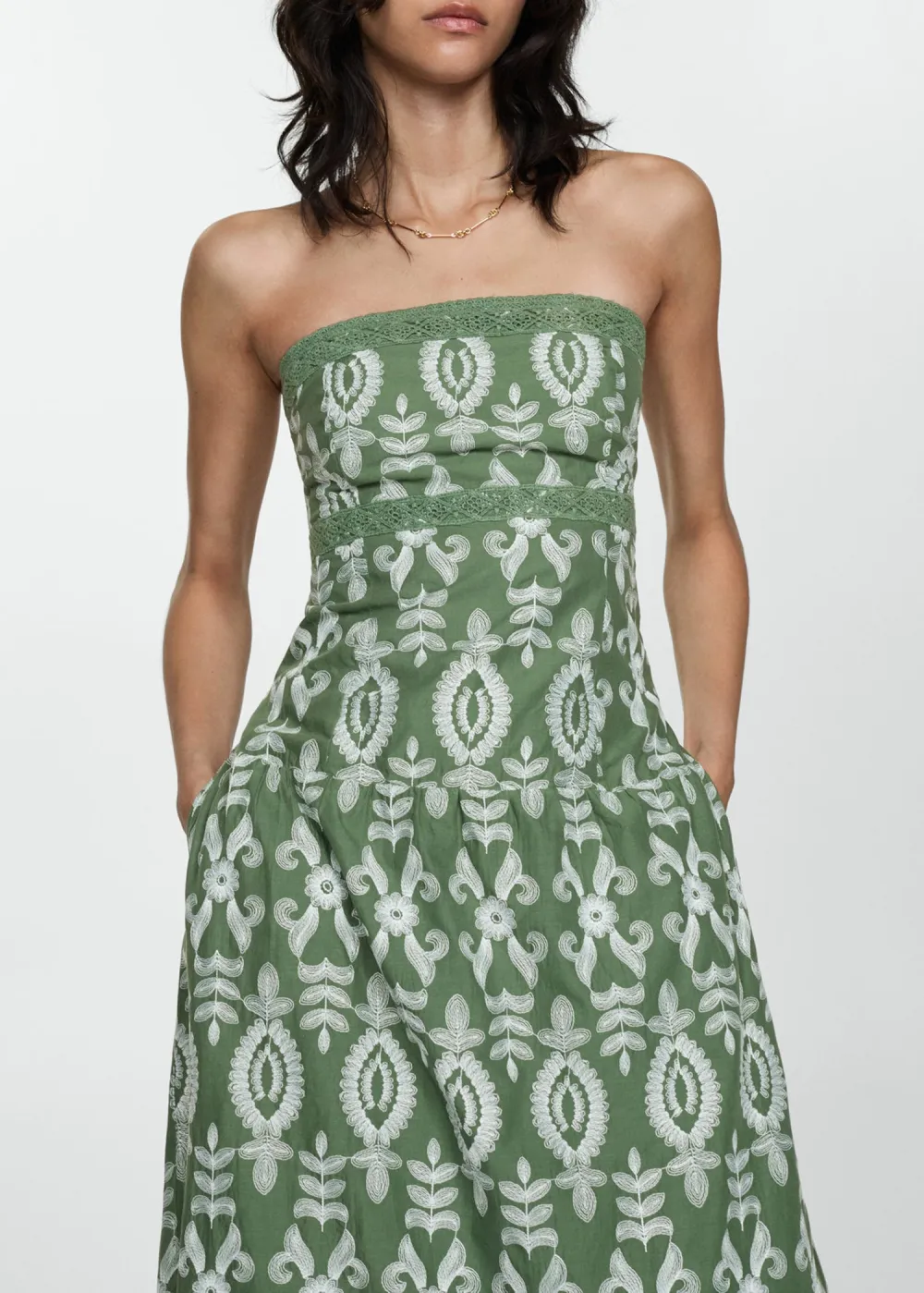 Strapless embroidered dress