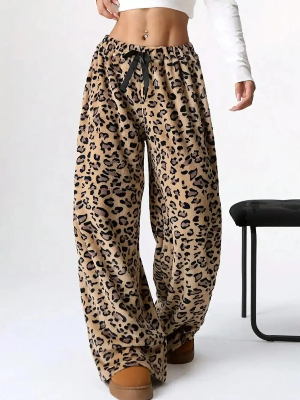 Relaxed Drawstring Wide Leg Pants