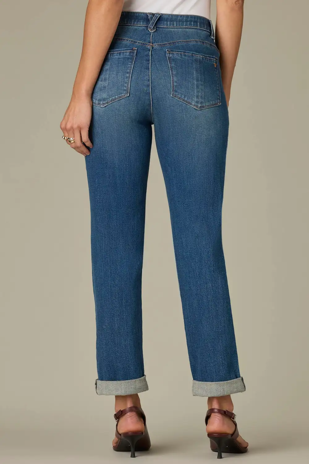 Petite Mid Rise Relaxed Jeans