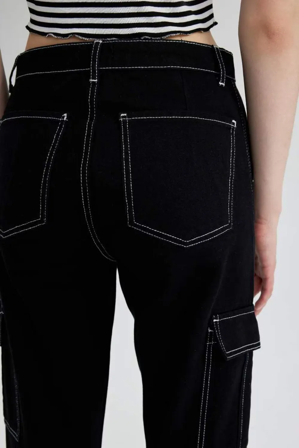 Wide Leg Lightning Print Cargo Pants