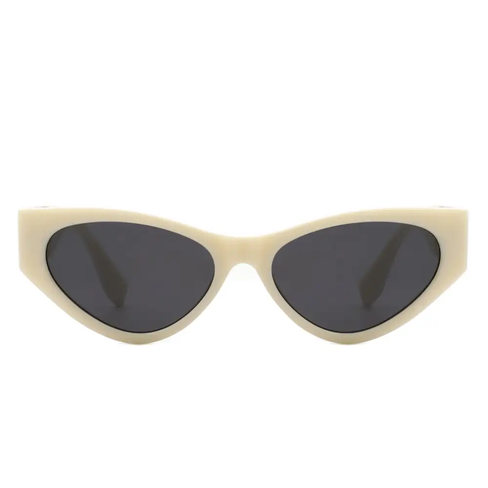 Textured Cat Eye Frame Sunglasses