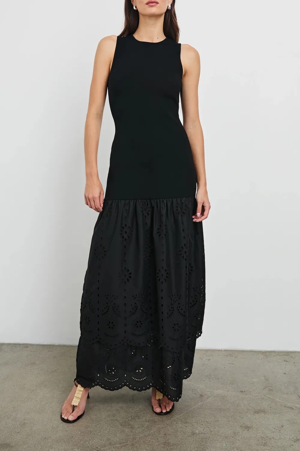 Round-Neck Sleeveless Simple Black Long Dress