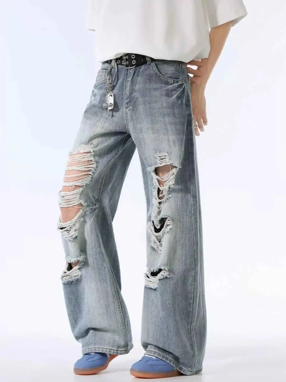 Everyday Distressed Wide Leg Jeans