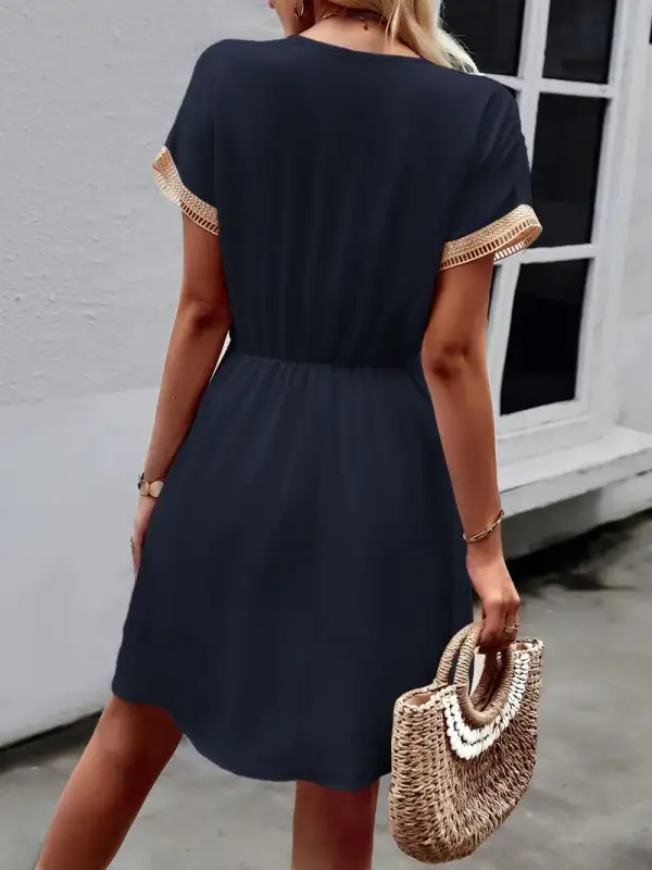 Contrast Trim V Neck Short Sleeve Mini Dress