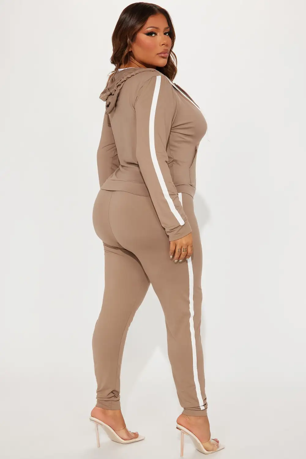 Tennis Courts III Zip Set - Taupe