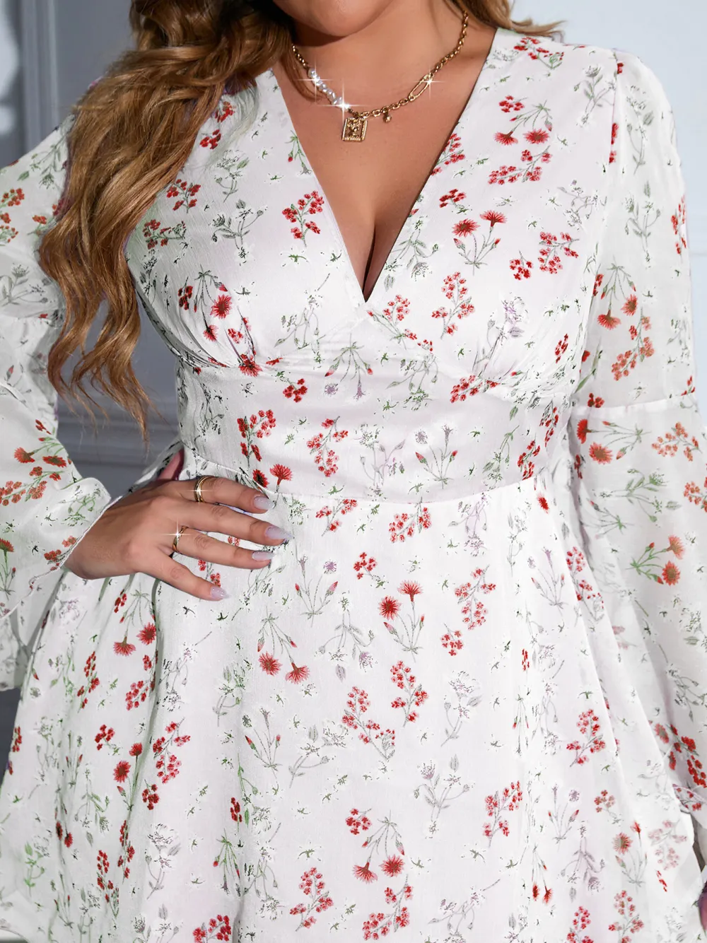 New V Neck Dress Sexy Floral Trumpet Sleeve A Line Dress